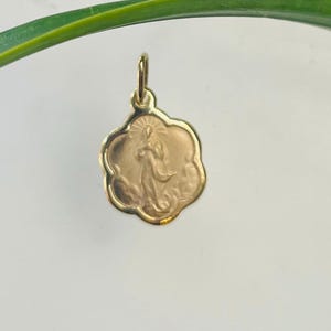 Virgin Mary Medal/14Kt solid gold Medal/ Charm/autentic  Stones/ azabache/pendant/red coral/religious medals/medal 14kt/ religious Jewelry