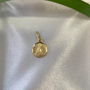14kt Tiny Caridad del Cobre Medal/14kt Caridad del Cobre Pedant/14kt Religious Pendant/14kt Caridad del Cobre Medal/14kt Religious Medals