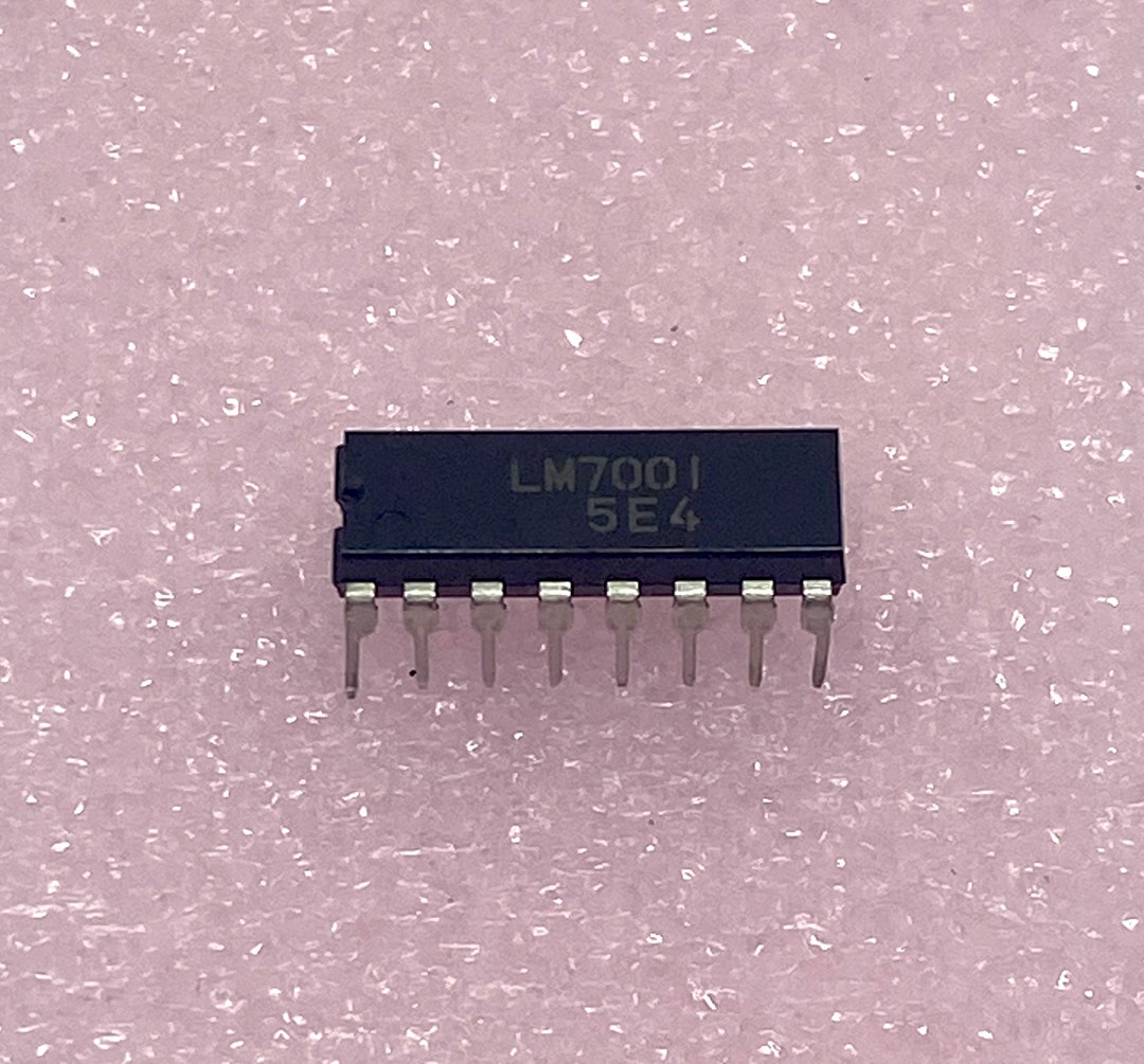 Sanyo LM7001 PLL Frequency Synthesizer Chip 1995 Date Code Stock DIP ...