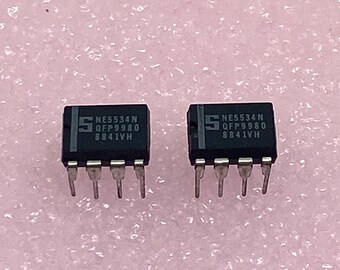 Lot of 2 Signetics NE5534N Integrated Circuits Op Amps 8 Pin PDIP Vintage 1988 Date Code Signetics New Old Stock Guitar Pedal NE5534 Philips