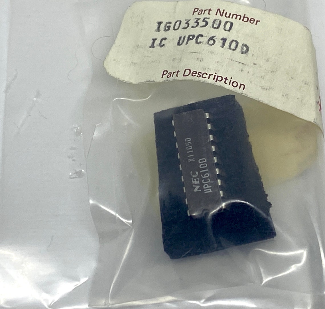 YAMAHA UPC610D IG033500 Integrated Circuit CERDIP