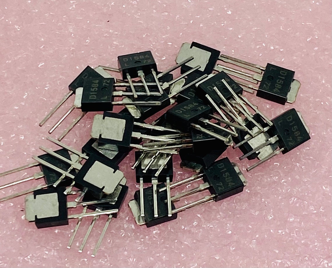 Lot of 25 NEC 2SD1584L Transistors NOS Japanese Made 2SD1584 NPN Silicon Power Transistor Audio