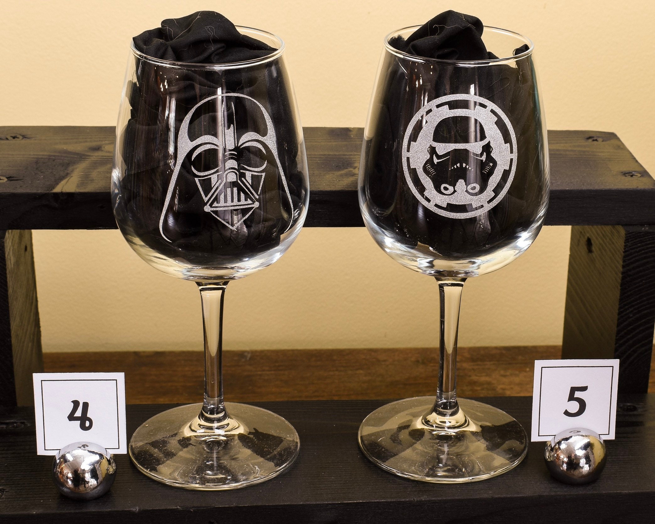 Star Wars Han and Leia Wine Glasses 