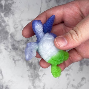 Cute Large Turtle Shaped Silicone Squishy - Squeeze and Play Toy for Relaxation and Fun