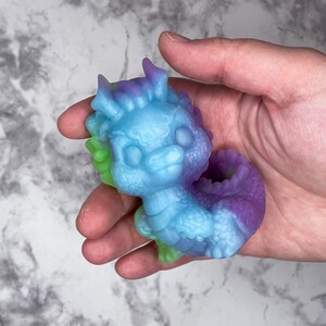 Cute Sitting Dragon Shaped Silicone Squishy - Squeeze and Play Toy for Relaxation and Fun
