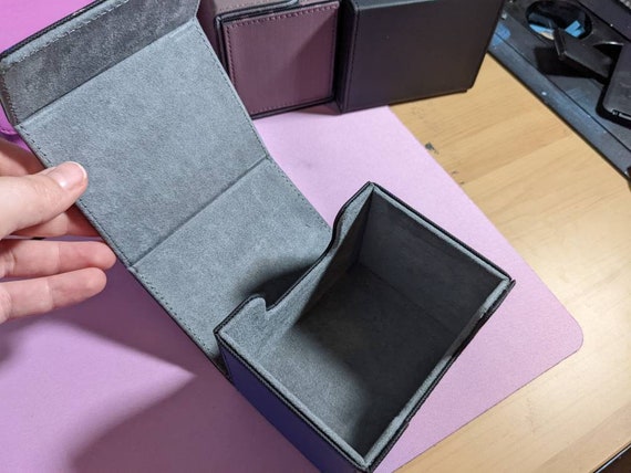 Custom Synthetic Leather Premium Magnetic Deck Box 80 Card Deckbox
