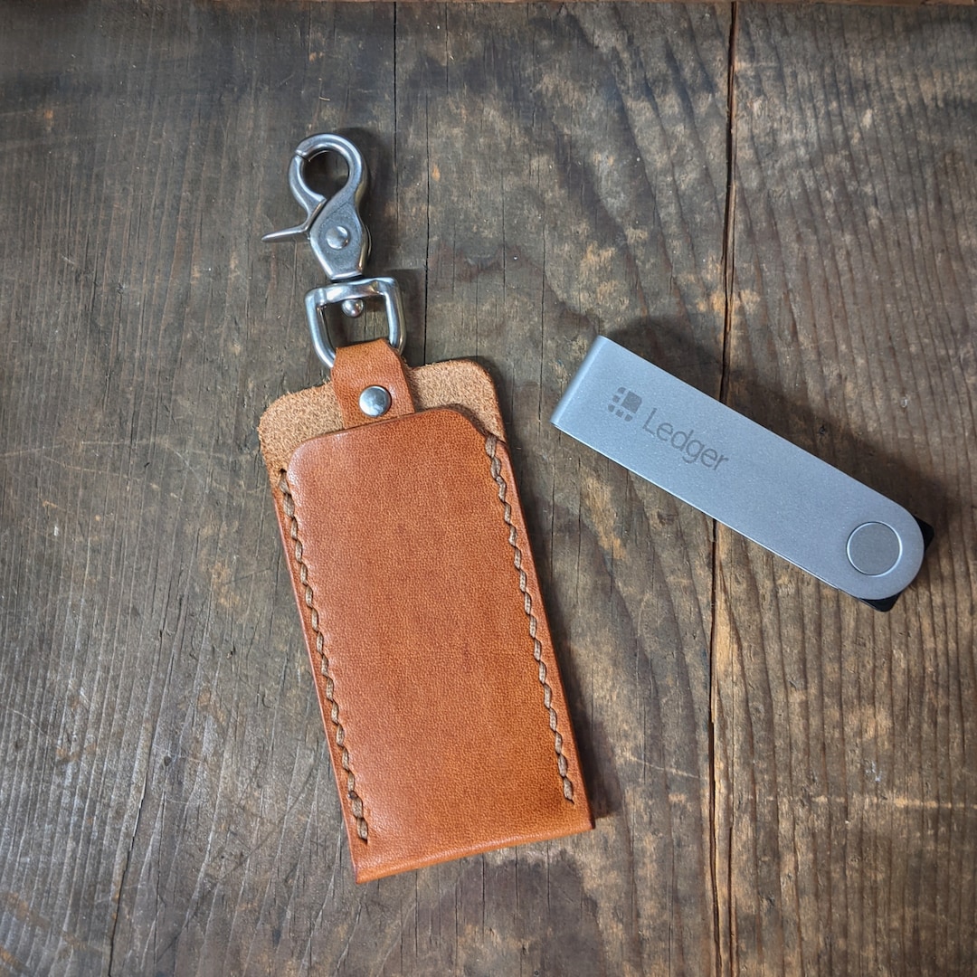 Leather Keychain Case for the Ledger Nano X - Horween Leather Keychain Case for the Ledger Nano X - Horween