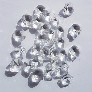 100x 14mm clear octagon crystal suncatcher beads 1 or 2 hole  Used for making suncatchers, chandelier repair, jewellery rainbow craft prisms