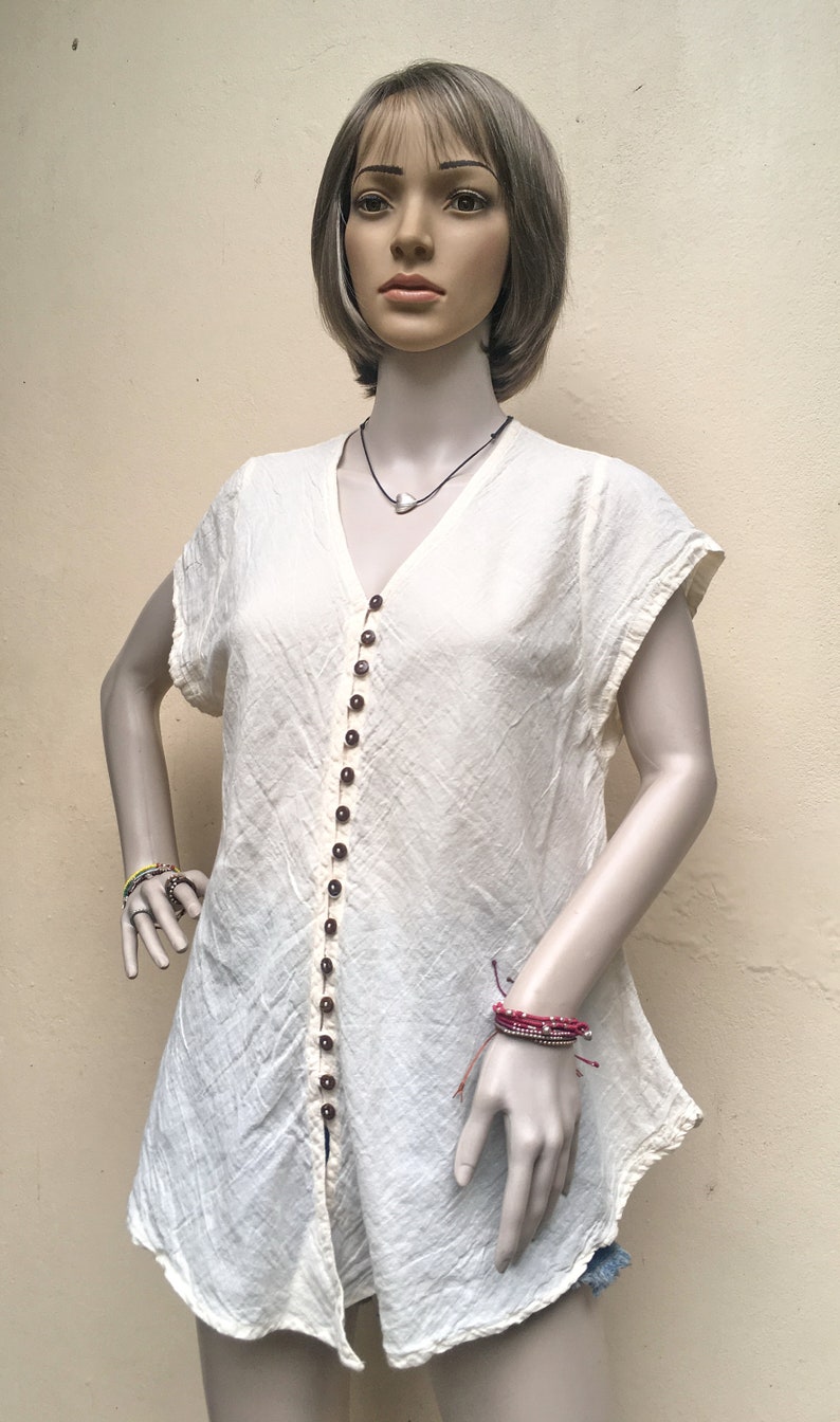 Cotton Button-Down Top in CREAM Weightless Natural Fiber Breathable Short-Sleeve