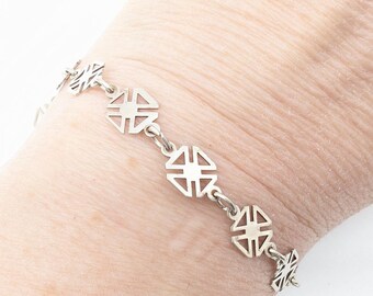 Vintage Maltese Cross Sterling Silver Link Bracelet - 7"