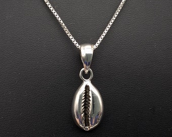 Vintage Sterling Silver Cowrie Shell Pendant Necklace - 20"
