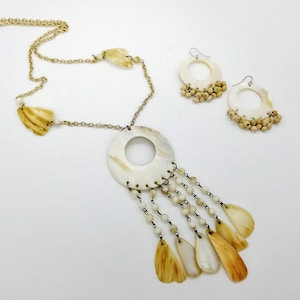 Boho Carved Shell Y  Pendant Necklace & Matching Earrings - 1970&#39;s