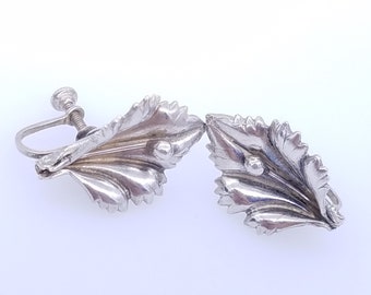 Vintage Sterling Silver Calla Lily Floral Screw Back Earrings