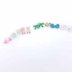 7 Pairs of Vintage Enamel Stud Earrings Including Pigs, Hearts, Flowers & Bows