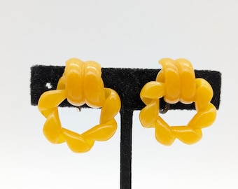1930s Twisted Yellow Celluloid Screw Back Earrings