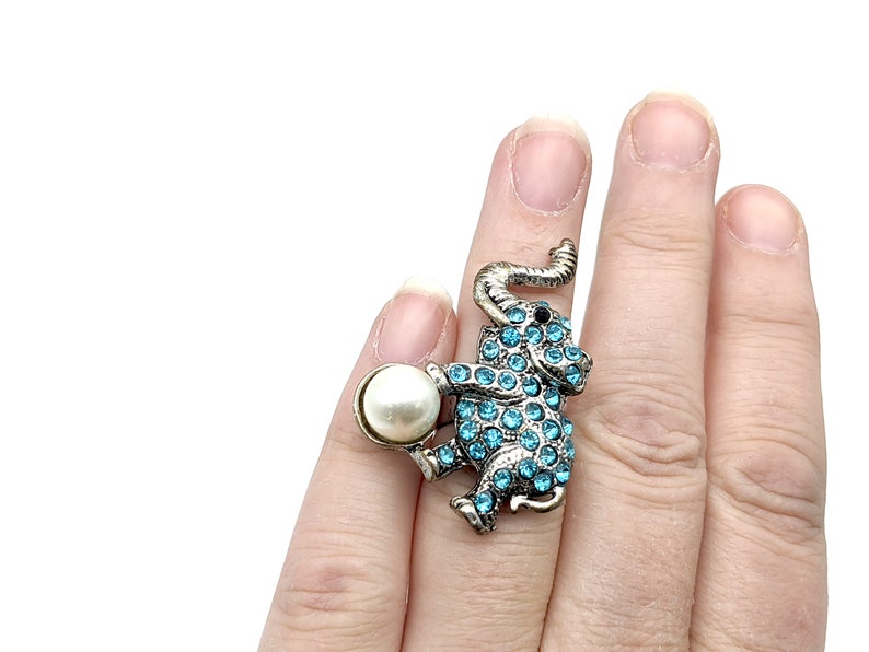 Vintage Adjustable Blue Enamel Rhinestone /& Faux Pearl Elephant Ring
