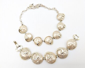 Vintage Faux Pearl Gold Tone Spiral Link Choker & Bracelet Set