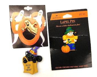 Vintage Halloween Pins Signed Hallmark, Russ, and Camco - Scarecrow,  Cat in Trick or Treat Bag & Ghost