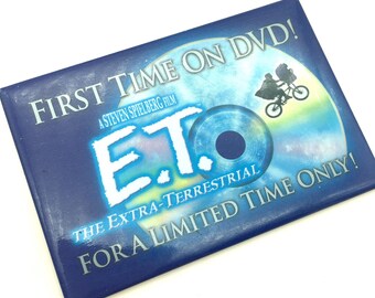Vintage ET The Extraterrestrial Movie Advertising Pinback Button