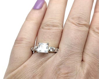 Vintage Princess Cut  CZ & Sterling Silver Solitaire Engagement Ring Size 8.25