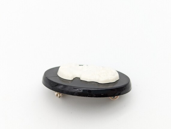 Vintage Black and White Resin Cameo Brooch - image 6