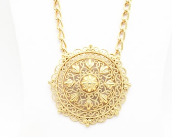 Vintage Crown Trifari Gold Filigree Brooch/Pendant Necklace