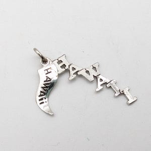 Vintage Sterling Silver Hawaii Souvenir Charm or Pendant