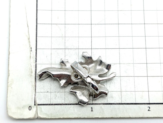 Vintage Crown Trifari Silvertone Leaf Clip-On Ear… - image 8