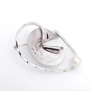 Sterling Silver & Cultured Pearl Etched Abstract Brooch Signed DCE, Curtis Jewelry
