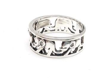 Vintage Sterling Silver Walking Elephants Ring-  Size 6
