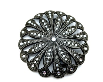 Rhinestone Studded Gunmetal Gray Flower Belt Buckle