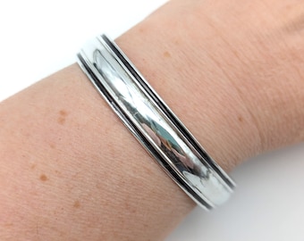 Heavy Vintage Sterling Silver Bangle Signed Greenfield Village - 8"