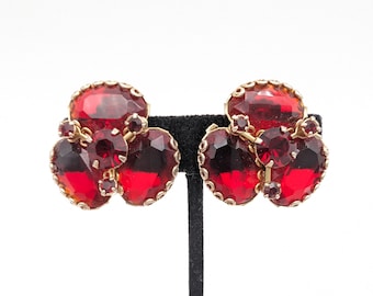 Vintage Faceted Ruby Red Glass Floral Clip Earrings - 1.25"