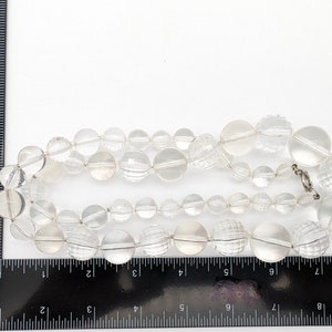 1960s Clear Faceted & Smooth Lucite Bead Graduated Necklace 31 image 9