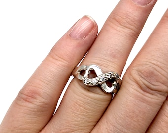 Vintage Sterling Silver & CZ Infinity Ring - Size 8