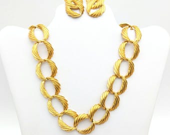Vintage Napier Textured Link Necklace & Earrings Demi Parure