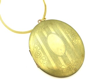 Vintage Brass Locket Pendant Necklace - 18"