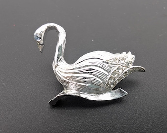 Vintage Silvertone & Rhinestone Swan Brooch