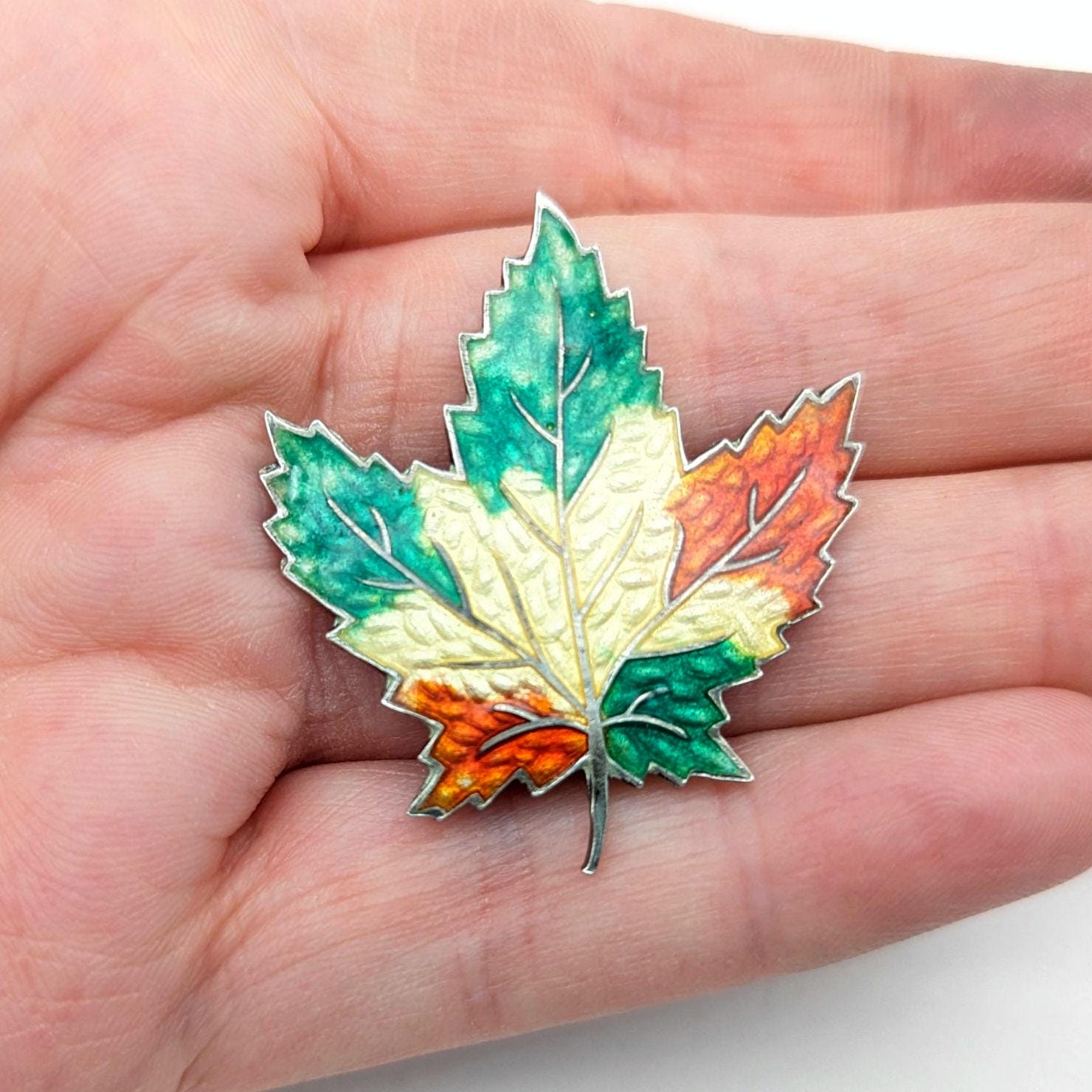 Broche En Argent 925 - Fée En émail Vert, Jaune Et Orange, Neuve Jamais Portée