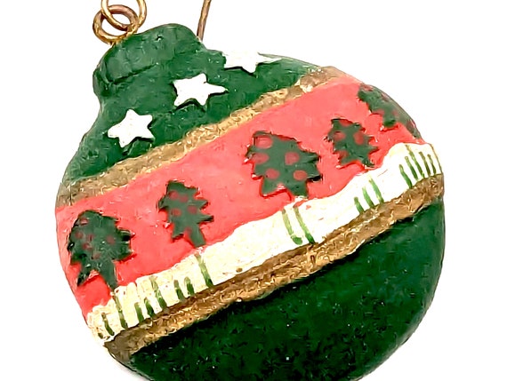Unique Vintage Resin Holiday Ornament Dangle Earr… - image 5