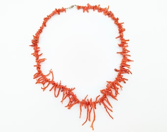 Vintage Graduated Salmon Orange Coral Branch Necklace - 21"