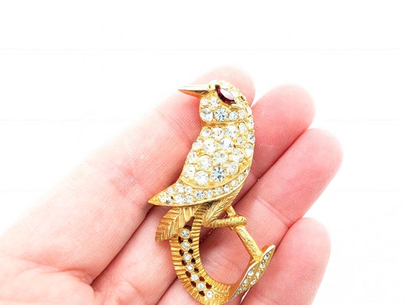 Hattie Carnegie Gold Plated Rhinestone Bird Brooc… - image 8