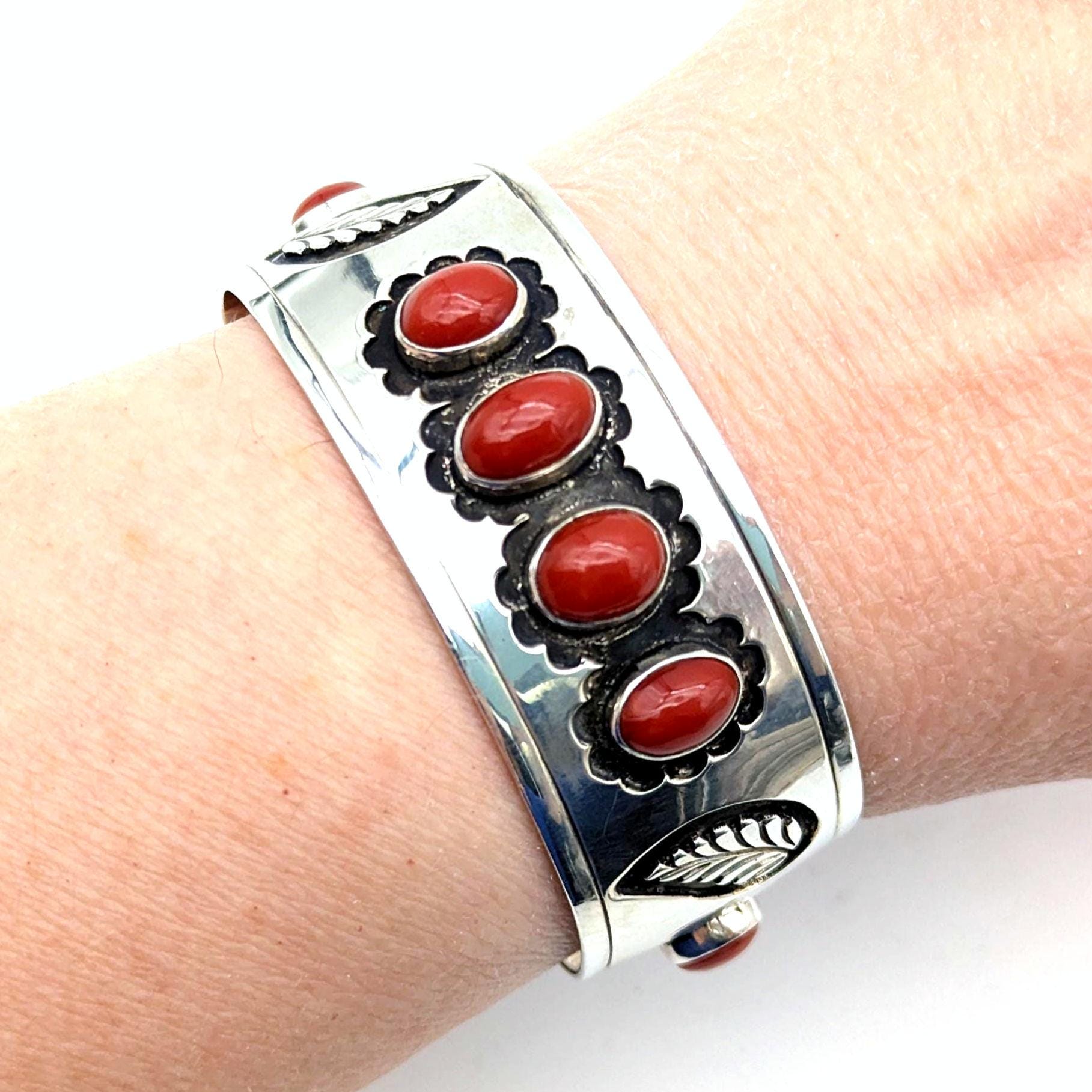 し*し様 レア　ALZUNI レッドコーラルストーン　シルバー925 し*し様 レア ALZUNI レッドコーラルストーン シルバー925 Sterling