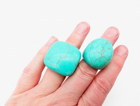 Choice of Carved Turquoise Blue Howlite Chunky St… - image 6