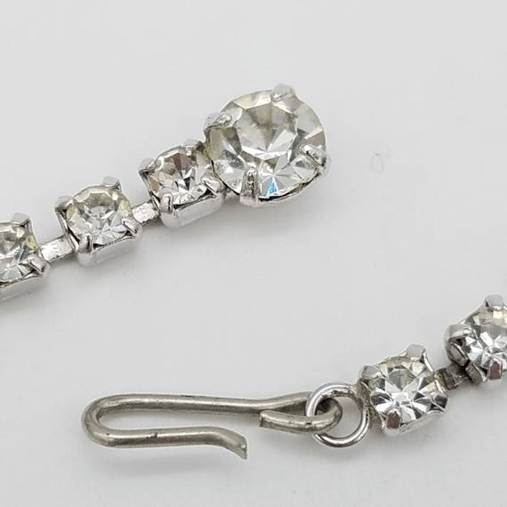 Stunning, Like New, 1950's Vintage Rhinestone Cho… - image 4