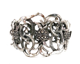 Vintage Silver Tone Hinged Bangle Signed Botticelli