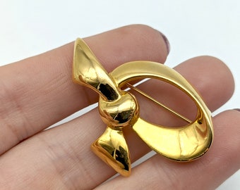 Vintage Goldtone Circle & Bow Brooch Signed Napier