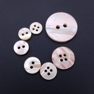 Keuze uit vintage imitatieroze parelmoer knopen - maten van 9 tot 23 mm