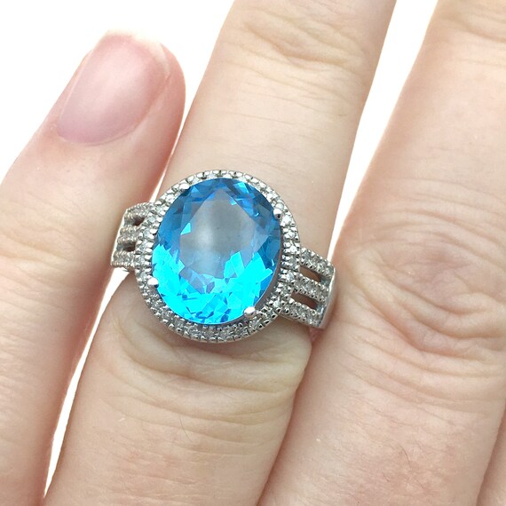 Vintage Blue Topaz Diamond 10K White Gold Cocktail Ring Size