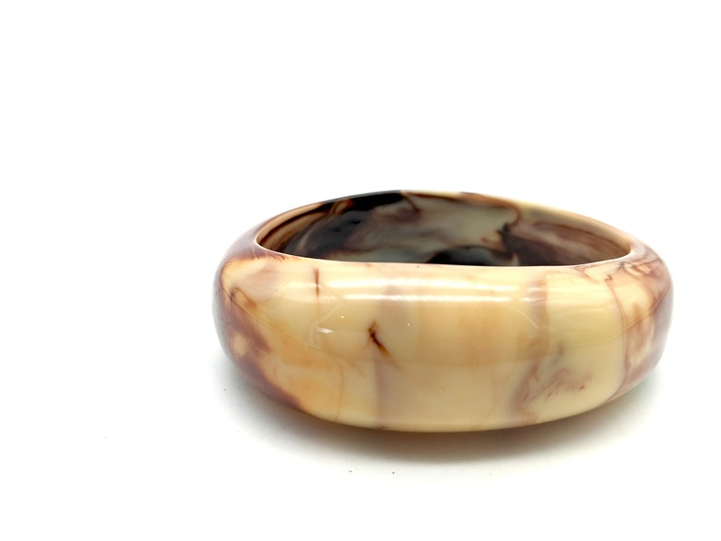 Vintage Marbled Brown /& Ivory Lucite Bangle Bracelet